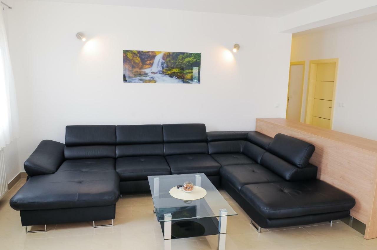 ספליט Apartments Anamarija מראה חיצוני תמונה
