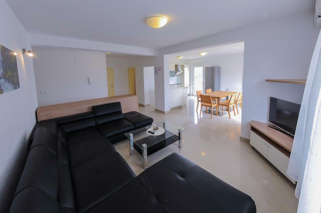 ספליט Apartments Anamarija מראה חיצוני תמונה